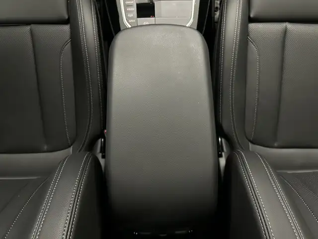 BMW X4 view 17