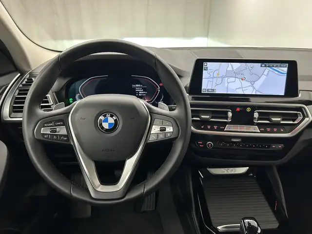 BMW X4 view 22