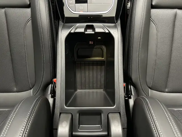 BMW X4 view 18