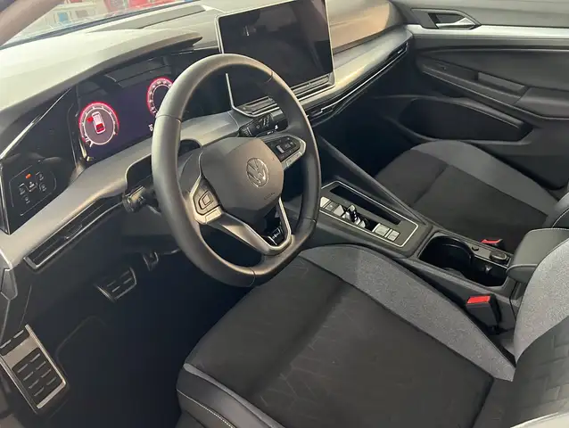 Volkswagen Golf view 5
