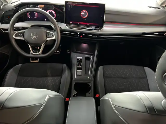 Volkswagen Golf view 9