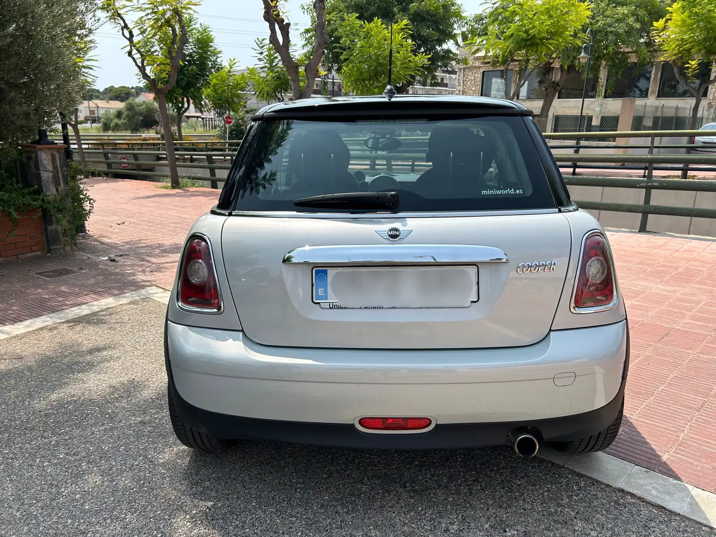 MINI Cooper Camden 50 aniversario - 2