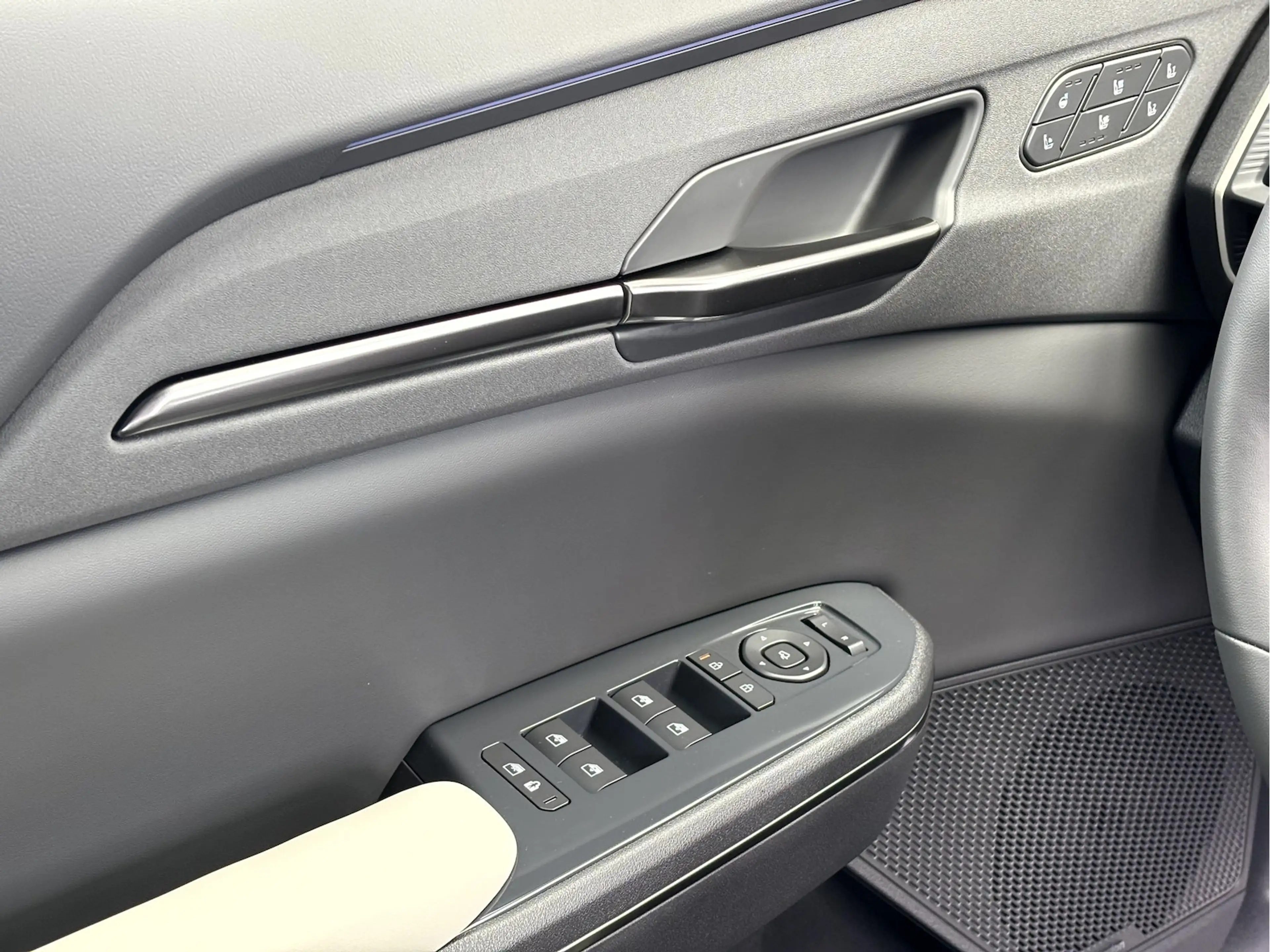 Kia EV5 81 GT LINE | DRIVE | HUD — photo 14