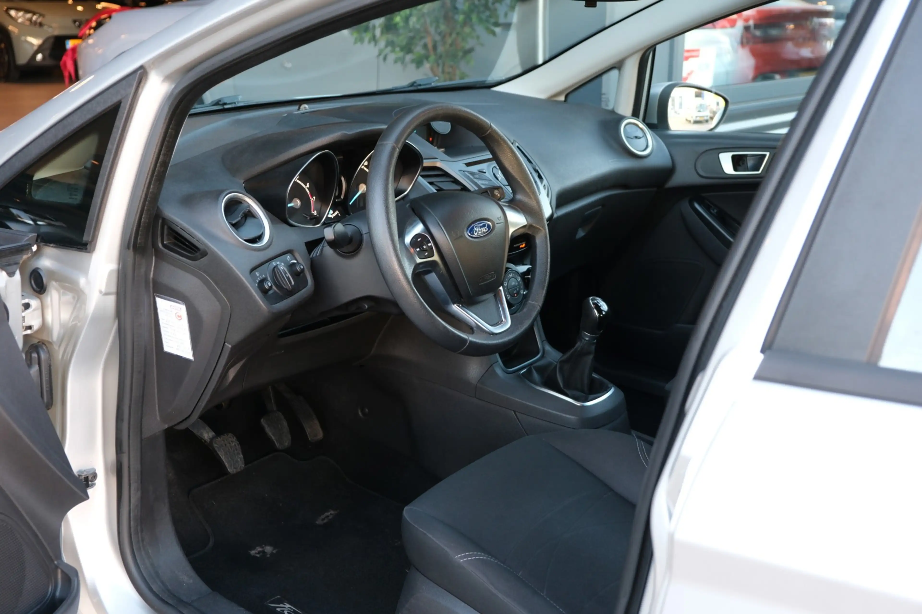 Ford Fiesta 1.0 EcoBoost Titanium |130dkm| Airco *Recent Beurt — photo 2