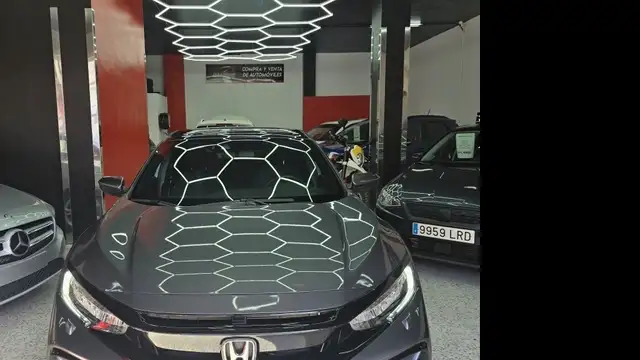 Honda Civic 1.5 VTEC Turbo Sport Plus