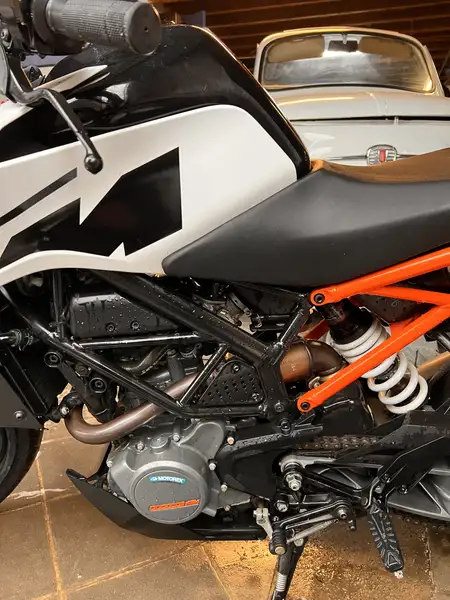 KTM 125 Duke - foto 5