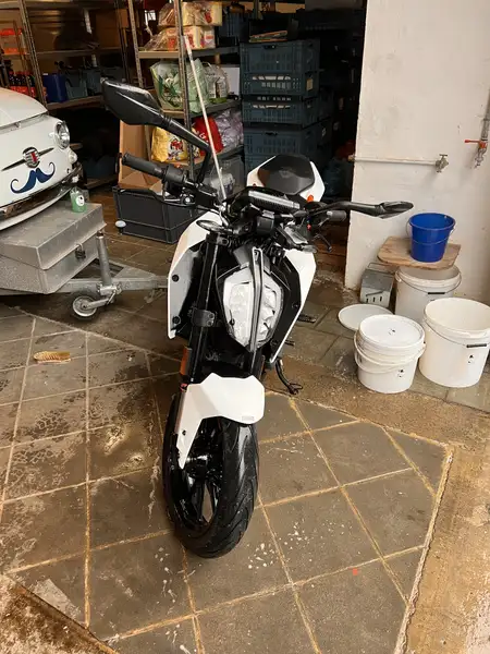 KTM 125 Duke - foto 2