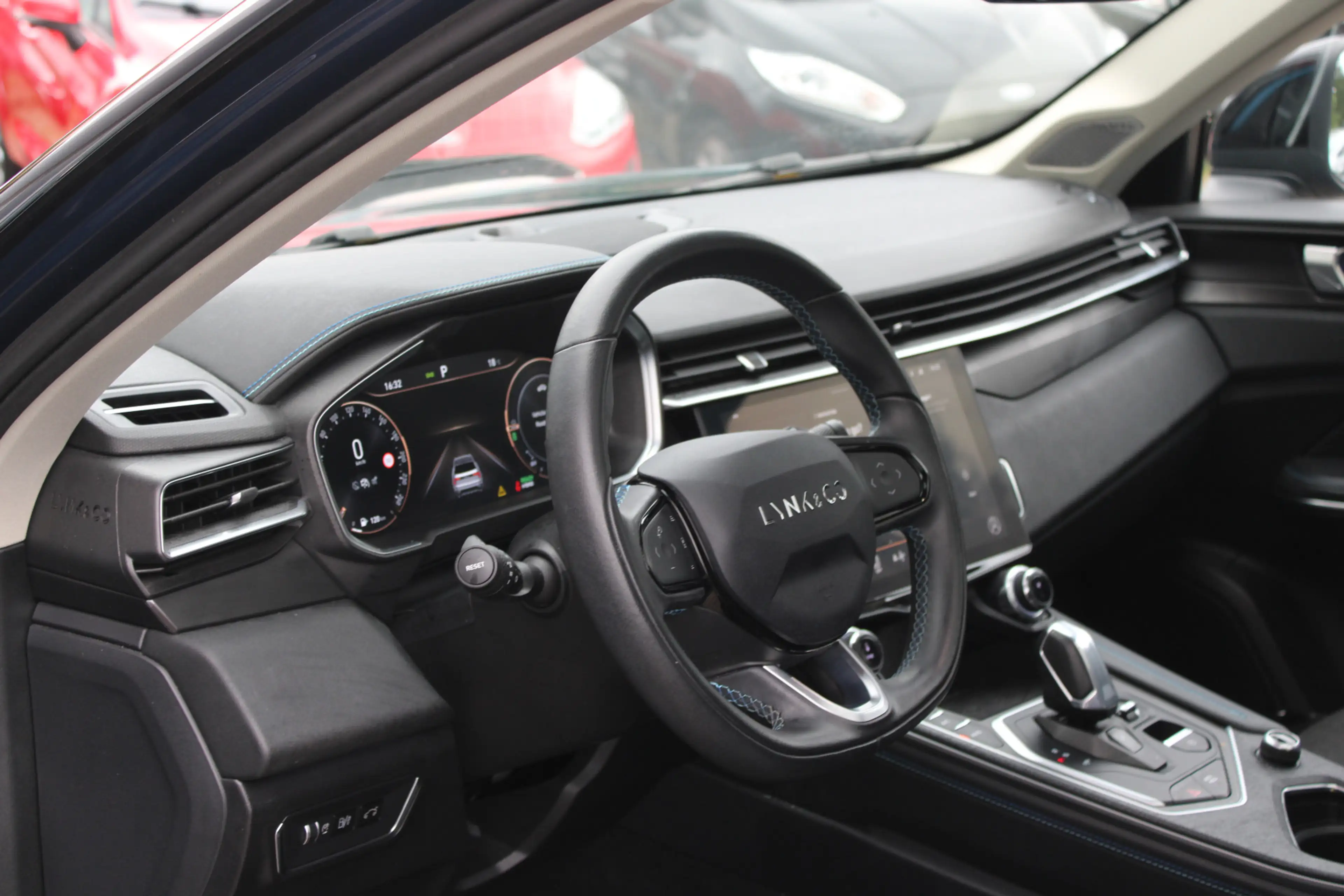 Lynk & Co 01 1.5 Panoramadak//Carplay//Memory!! — photo 5