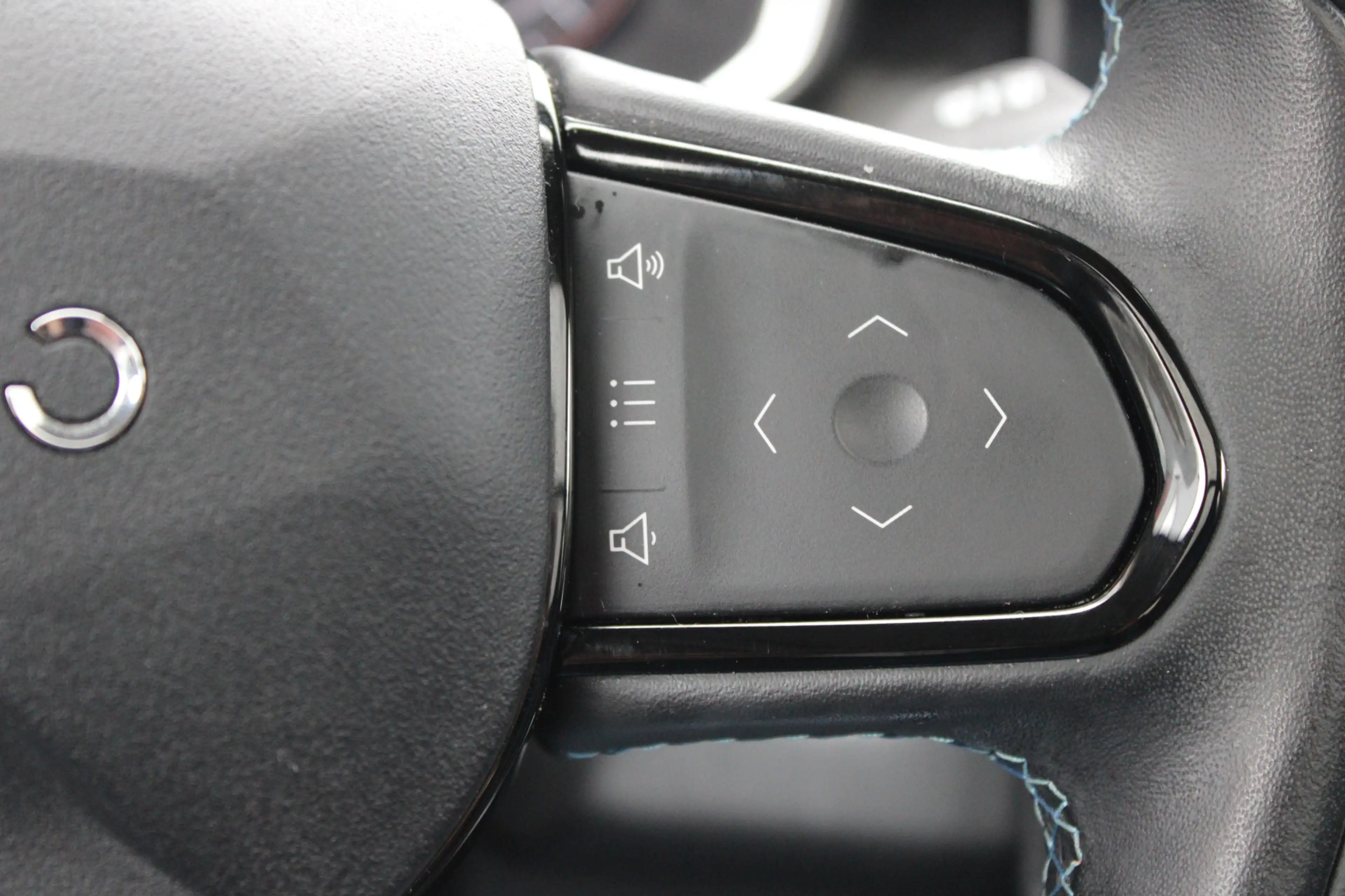 Lynk & Co 01 1.5 Panoramadak//Carplay//Memory!! — photo 13
