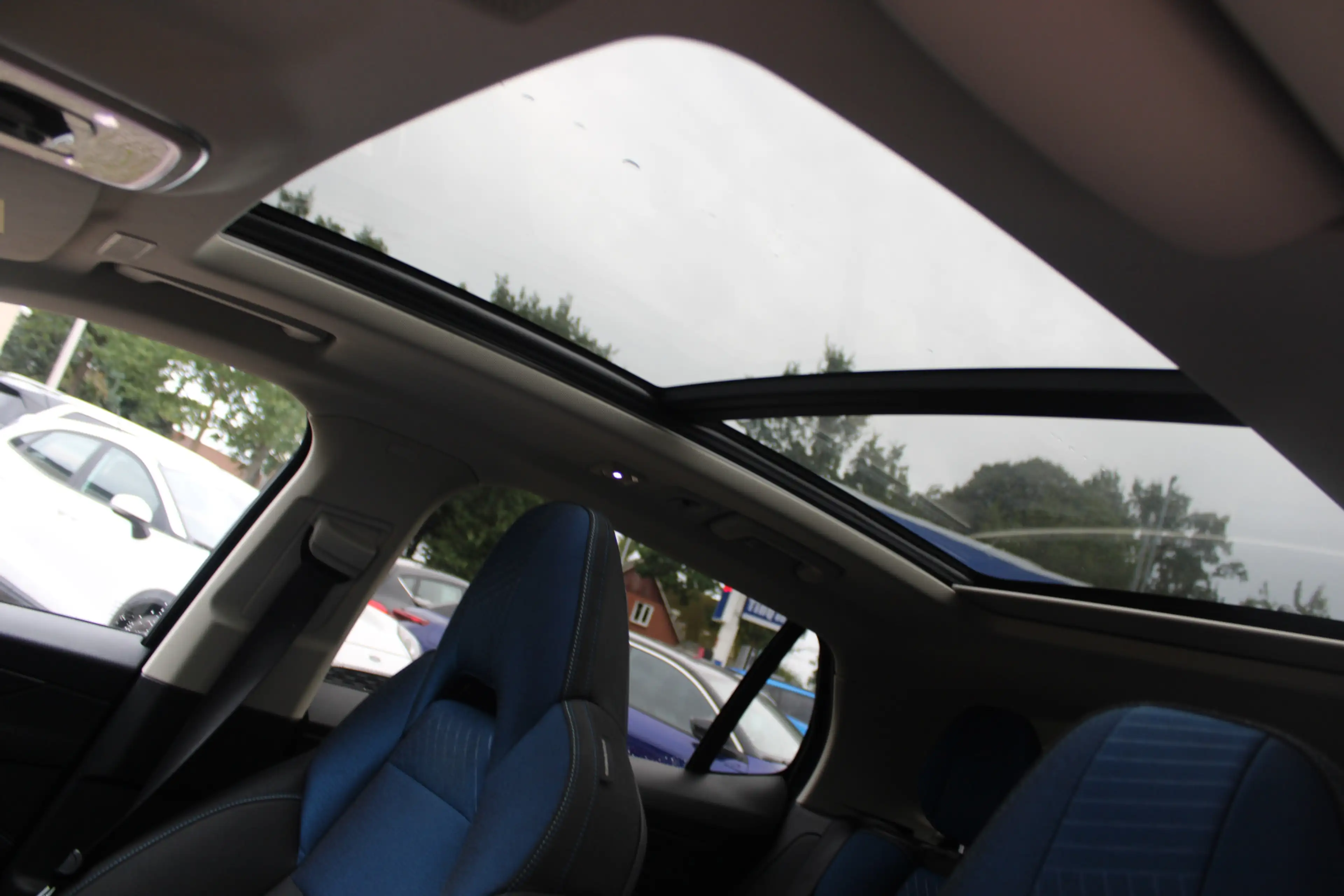 Lynk & Co 01 1.5 Panoramadak//Carplay//Memory!! — photo 7