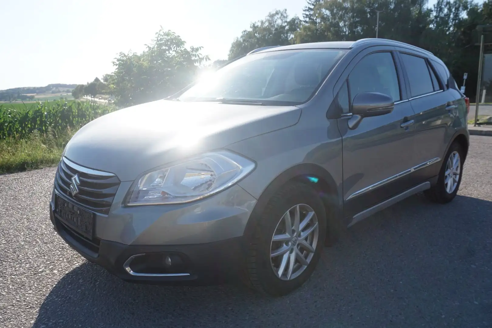 Suzuki SX4 S-Cross 1.6 DDiS ALLGRIP Shine Grau - 2