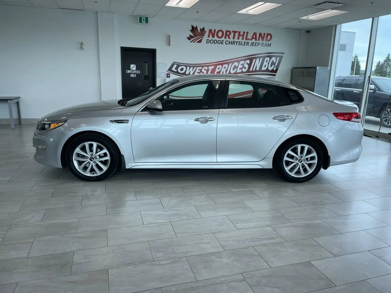 Kia Optima снимка Kia Optima