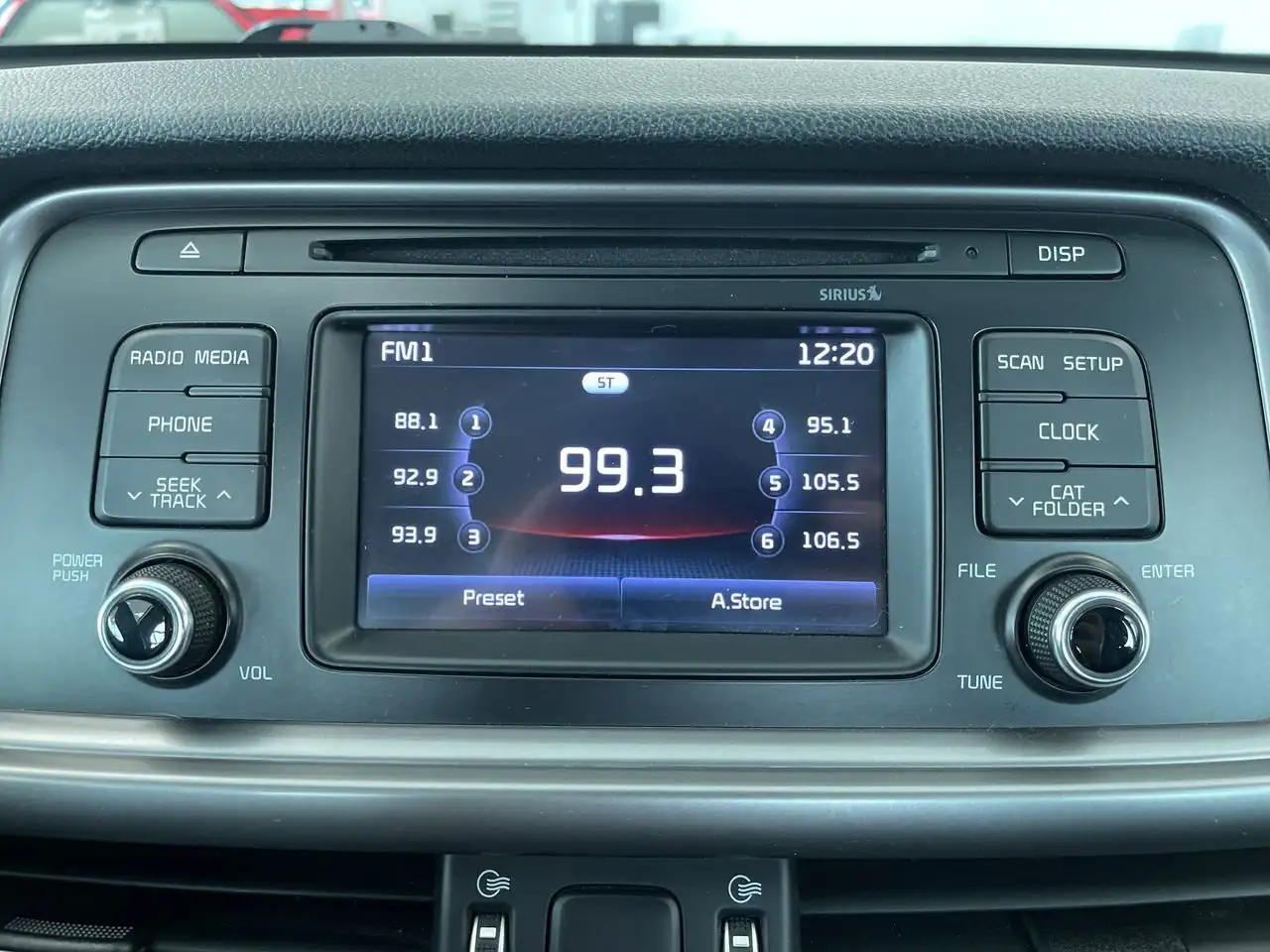 Kia Optima снимка Kia Optima
