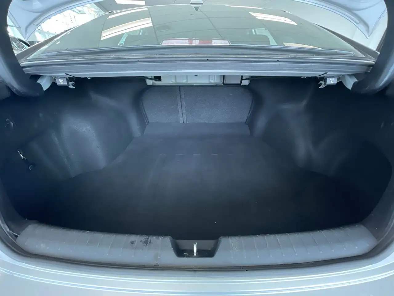 Kia Optima снимка Kia Optima