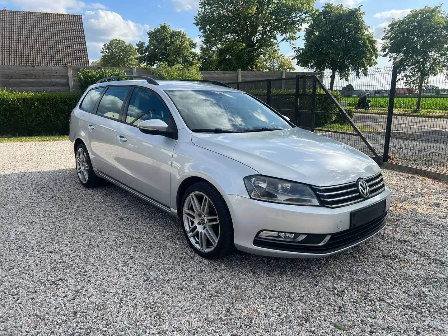 Volkswagen Passat Variant SW1.6TDi BlueMotion/Navi/Clima/Cruise/Garantie/*** Grijs - 1