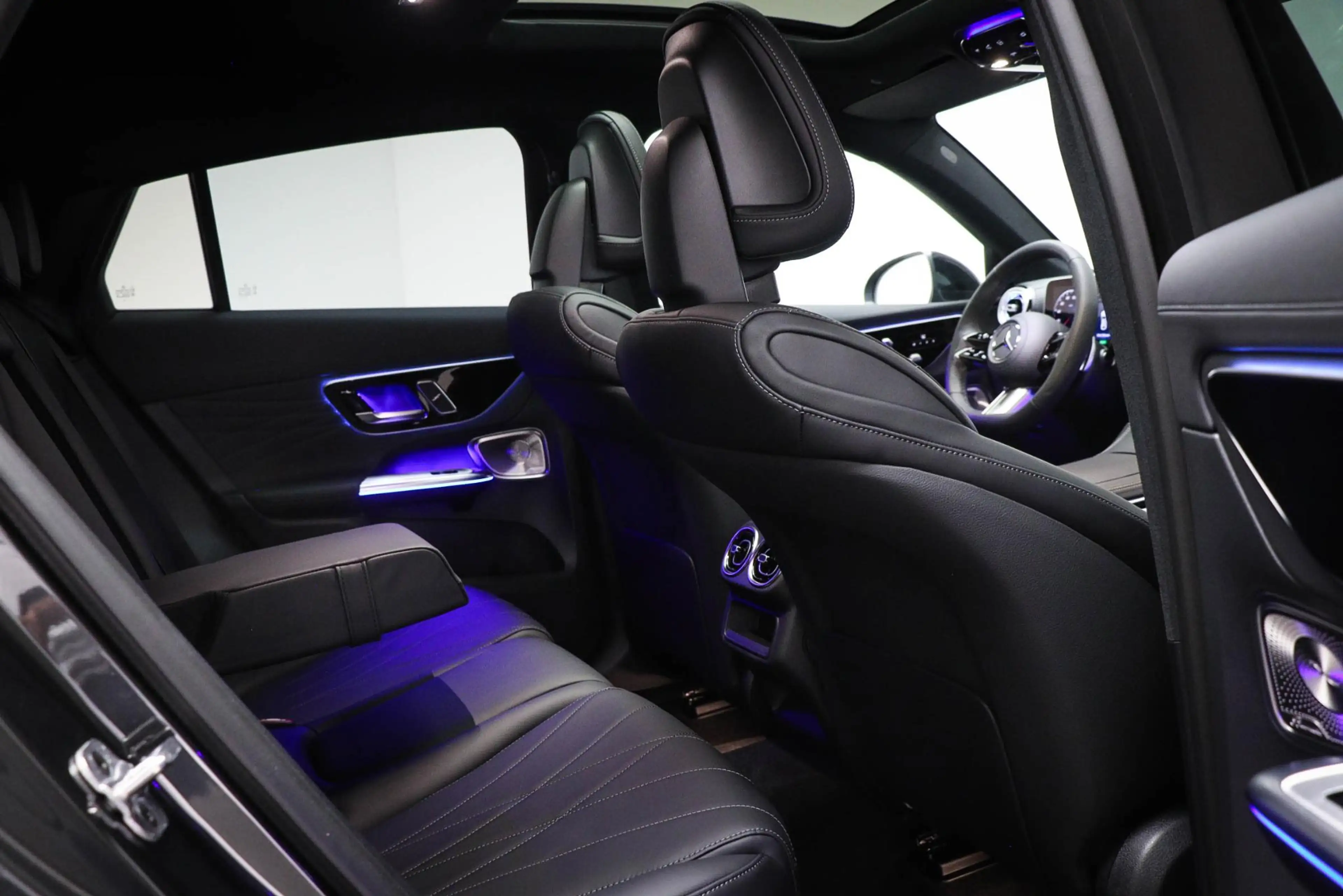 Mercedes-Benz GLC 400 Coupé 400e 4MATIC Sport Edition | PREMIUM / WINTER — photo 14