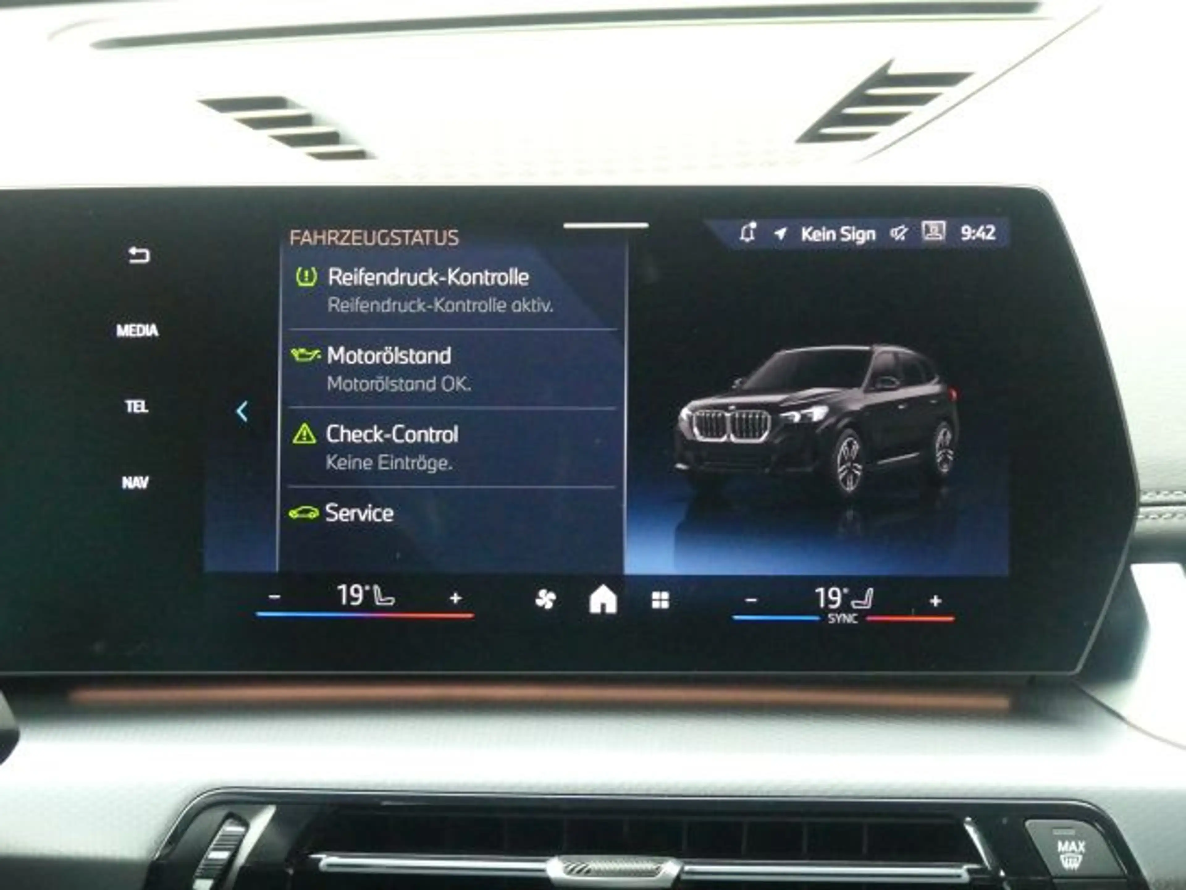 BMW X1 sDrive20iM Sport el.Sitze+Massage°HarmKard. — photo 23