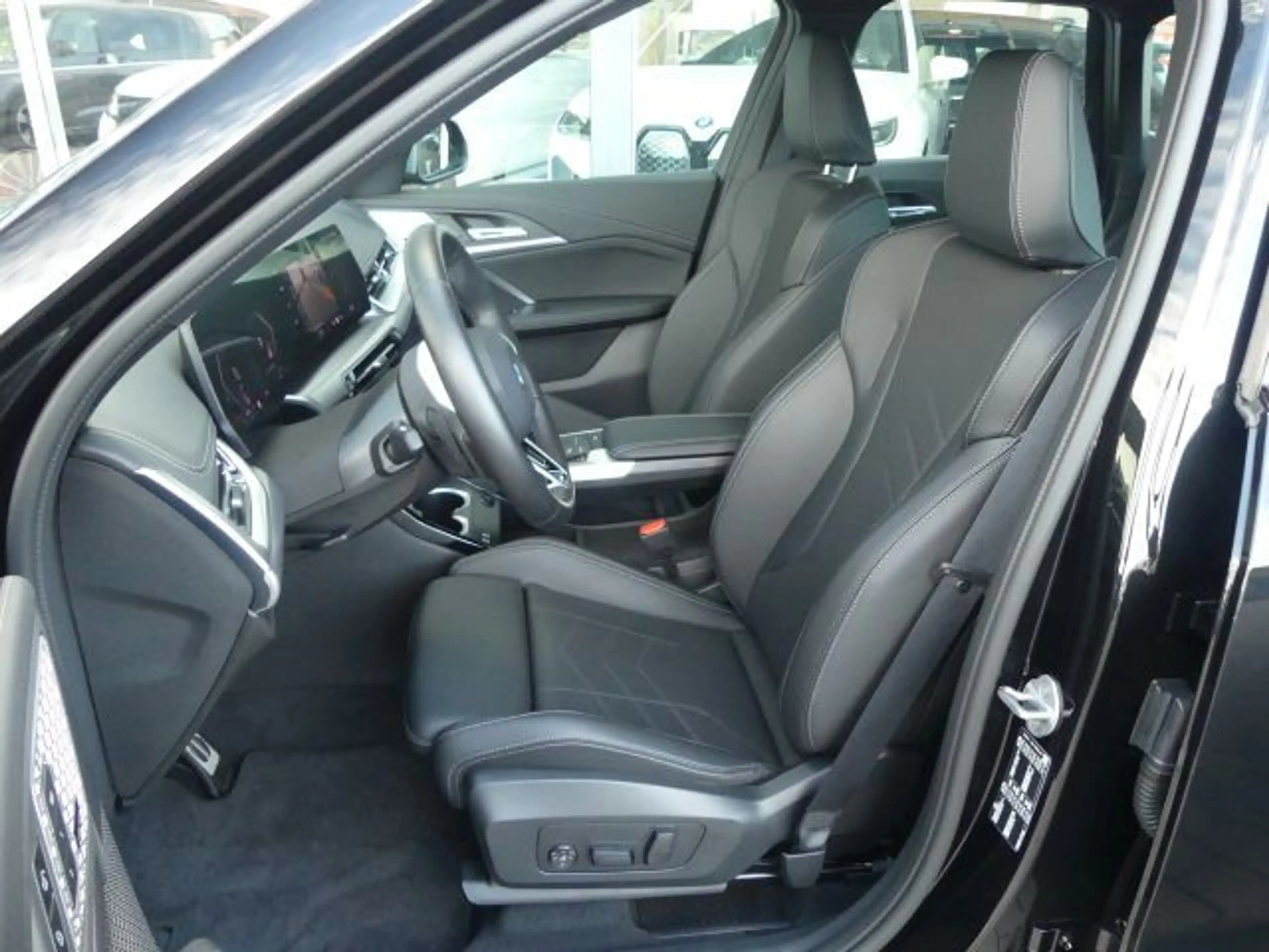 BMW X1 sDrive20iM Sport el.Sitze+Massage°HarmKard. — photo 9