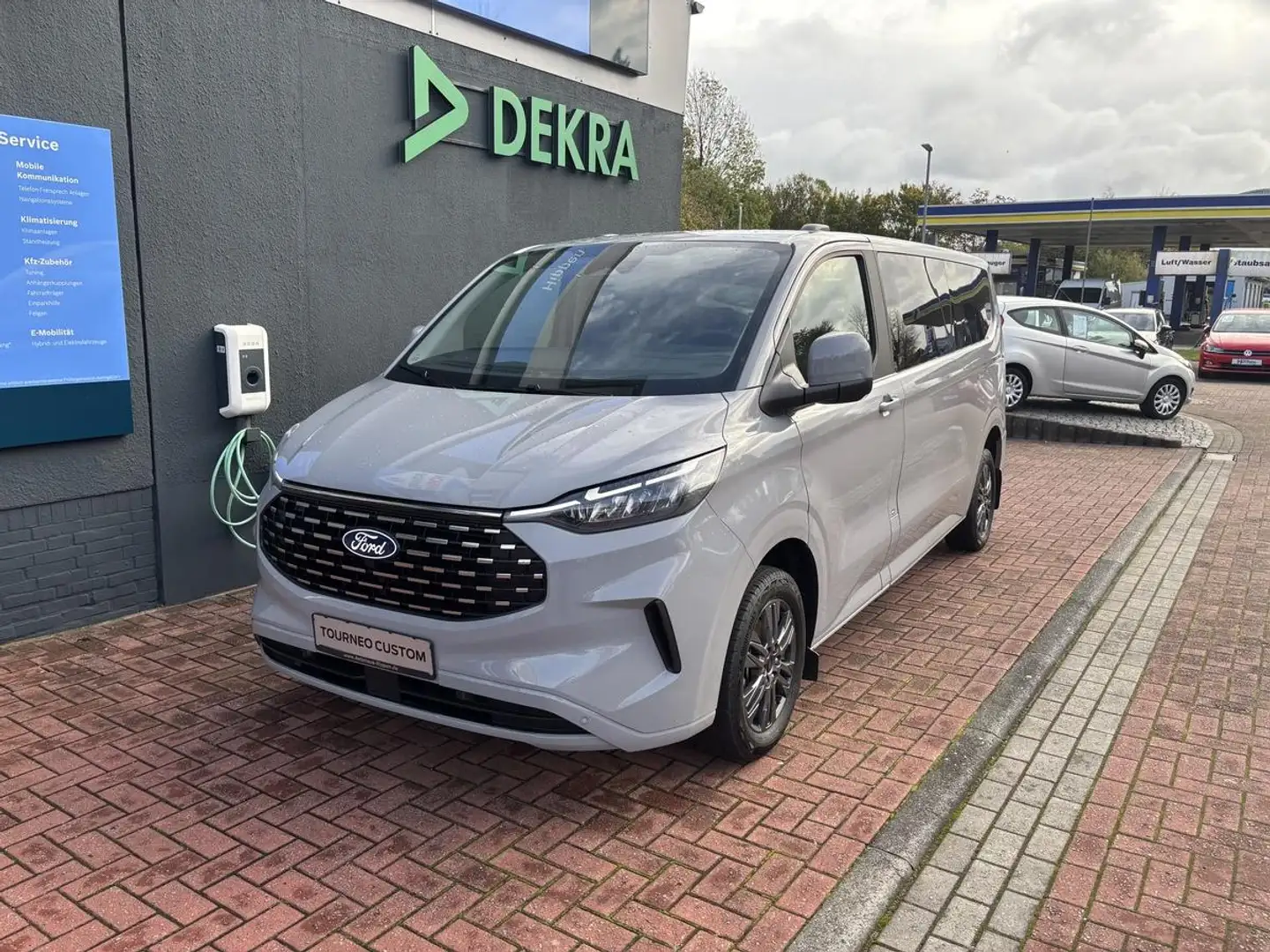 Ford Tourneo Custom L2 Autm. Titanium, 8 Sitze, LED,Navi Grau - 1