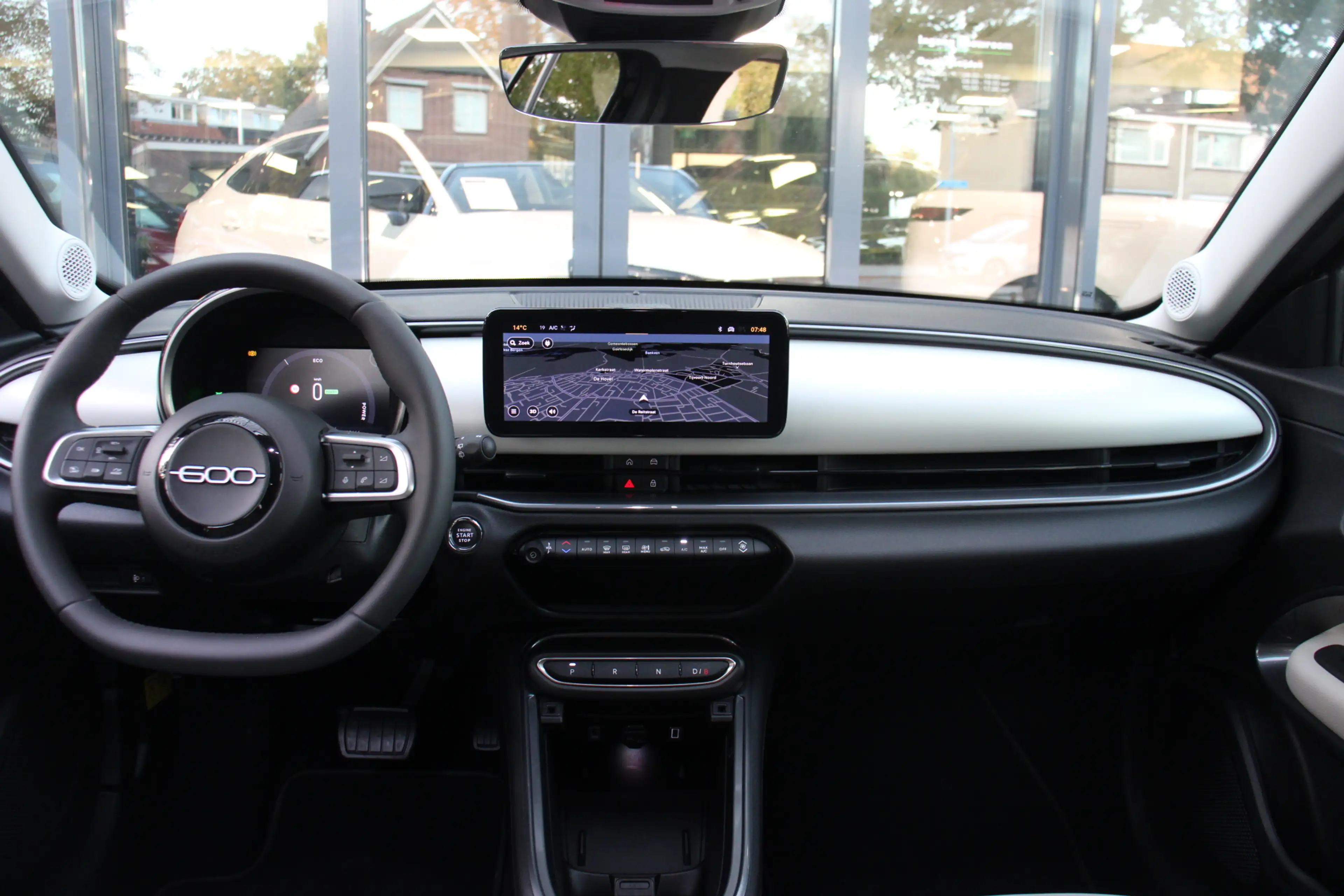 Fiat 600e La Prima 54 kWh — photo 2