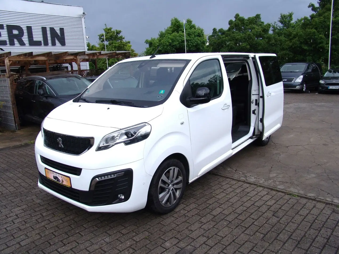 Peugeot Traveller BusinessVIP L2-Aut/2Tü/Tisch/6Si/Voll Weiß - 2