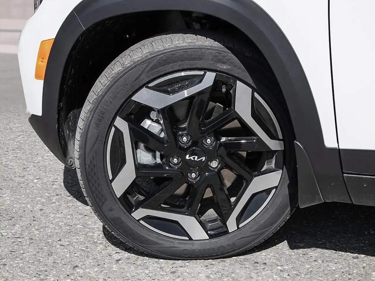 Kia Seltos снимка Kia Seltos