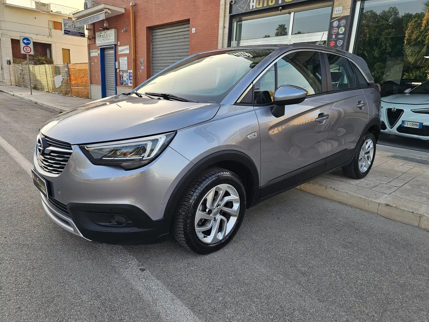 Opel Crossland X Crossland X 1.5 ecotec Innovation s Grigio - 1