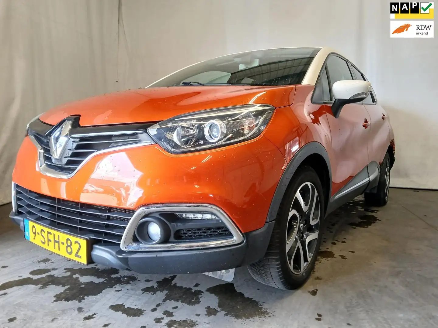 Renault Captur 0.9 TCe Dynamique - Airco - Cruise - Navi - Schade Portocaliu - 1