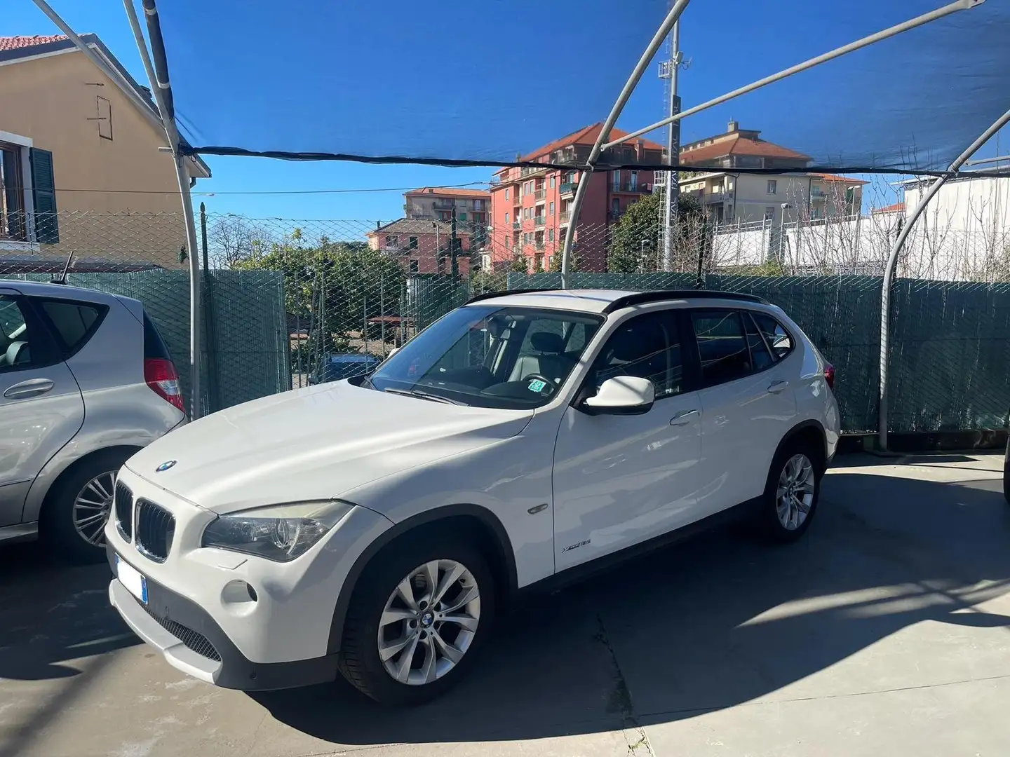 BMW X1 xdrive18d Bianco - 2
