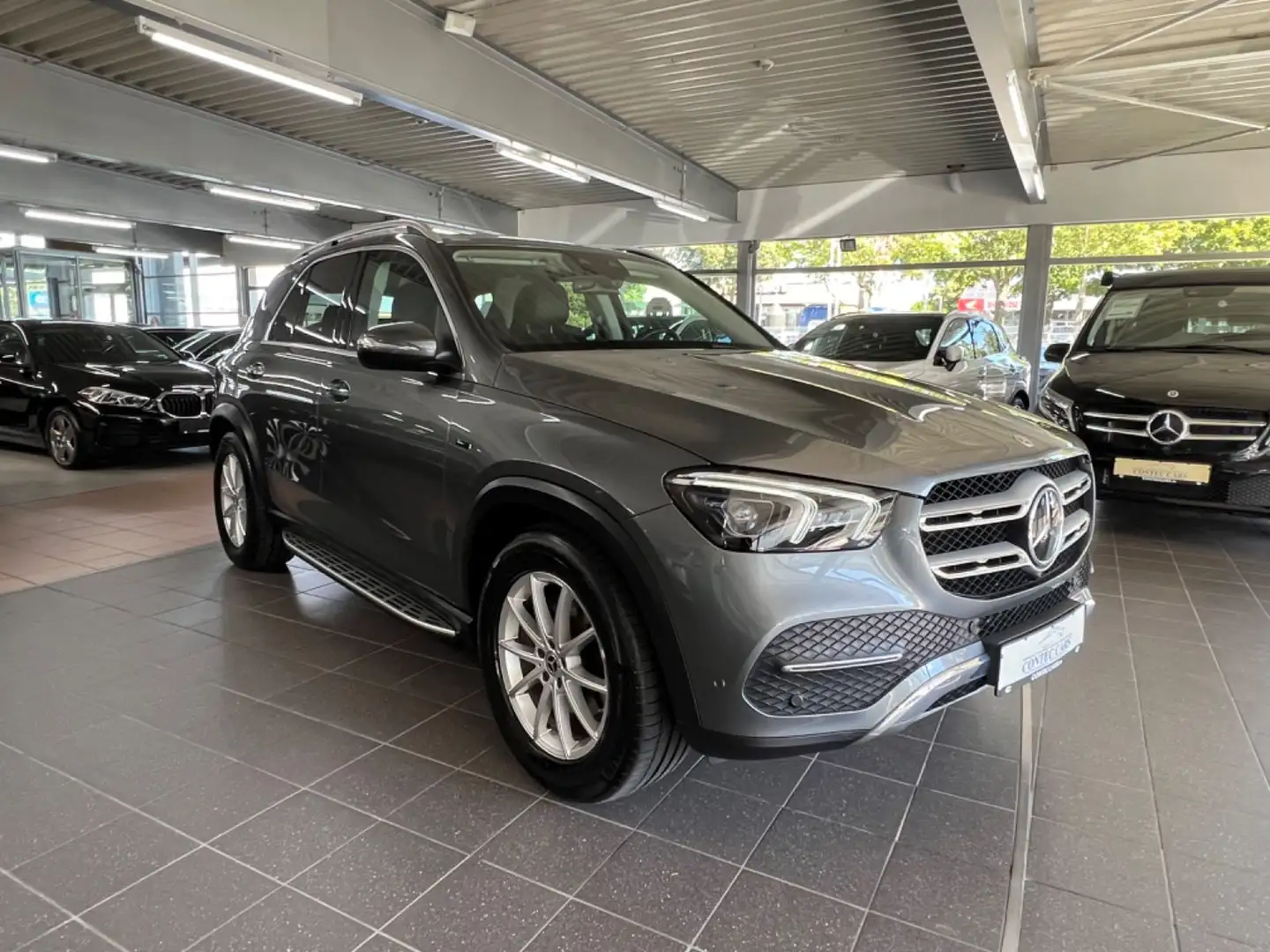 Mercedes-Benz GLE 350 de 4M AMG INT+HuD+DIS+AHK+BUR+360°+KEYGO Grau - 2
