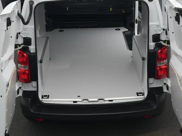 Peugeot Expert view 9