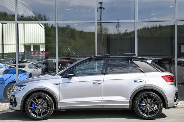 Volkswagen T-Roc view 6