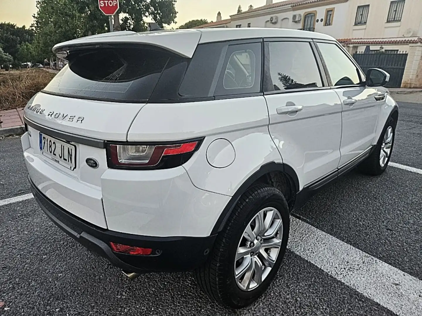 Land Rover Range Rover Evoque 2.0eD4 SE 2WD 150 Blanco - 2