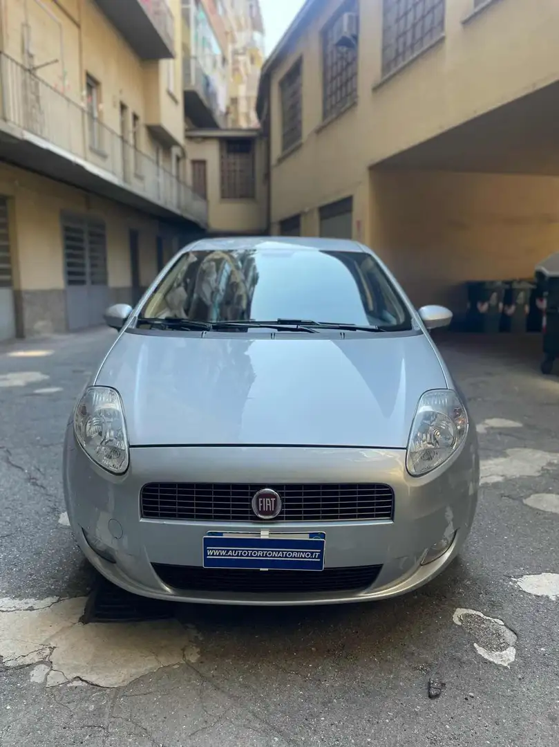 Fiat Grande Punto 1.4 5P. Dynamic AUTOMATICA-IMP. GPL!!!!! Grau - 2