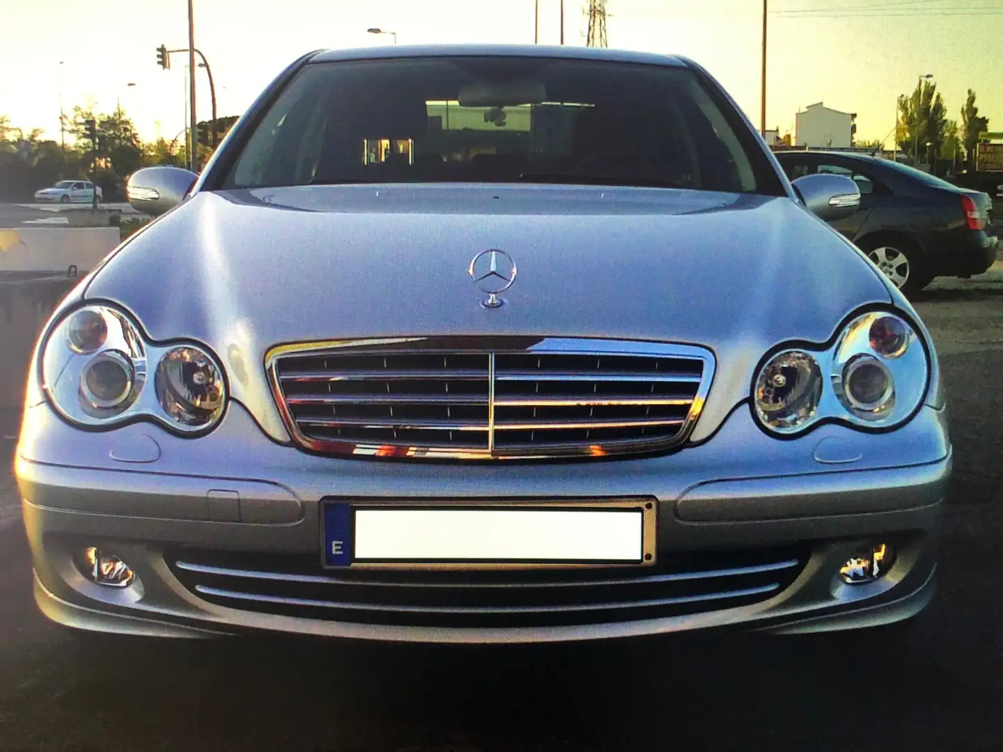 Mercedes-Benz C 180 K Sport Edition Plateado - 1
