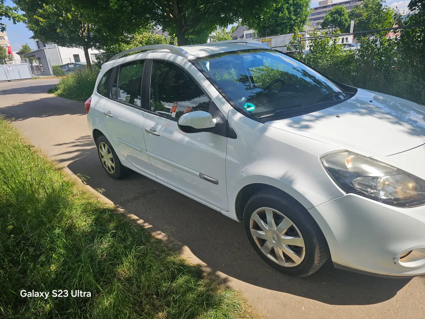 Renault Clio 1.2 16V 75 Grandtour Dynamique Blanc - 2