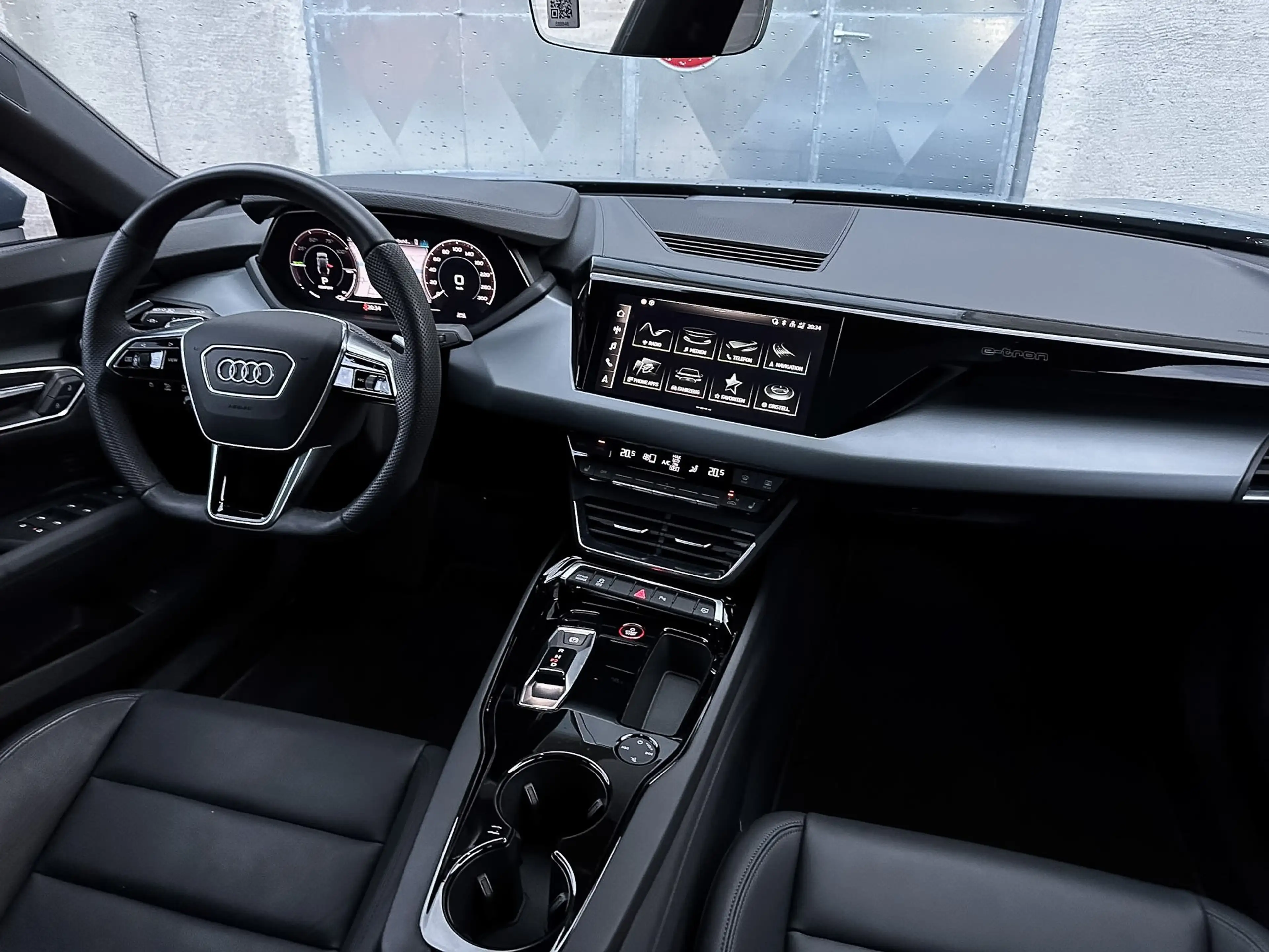 Audi e-tron GT QUATTRO / MATRIX LED/ SPORTSITZE — photo 13