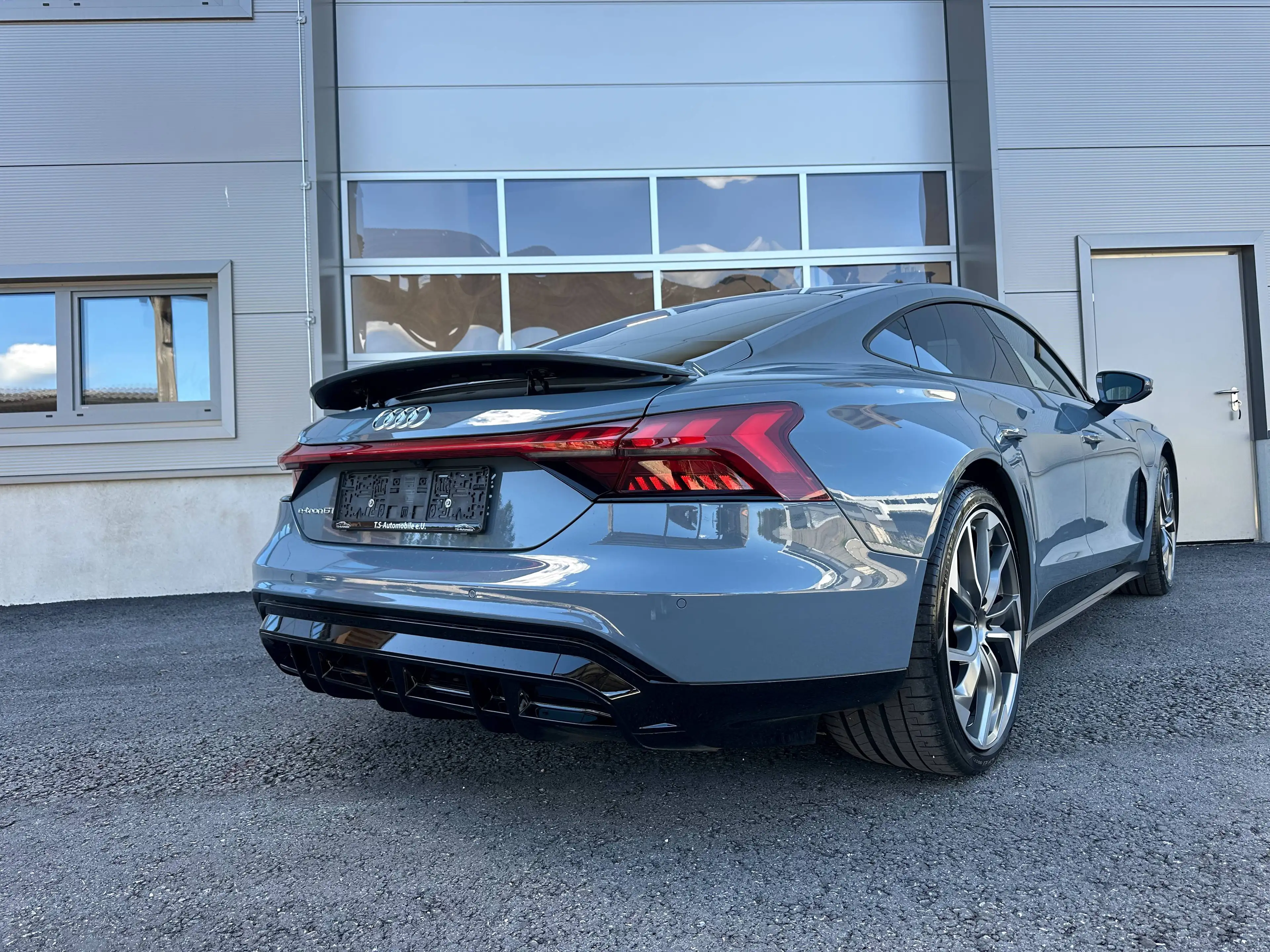 Audi e-tron GT QUATTRO / MATRIX LED/ SPORTSITZE — photo 11
