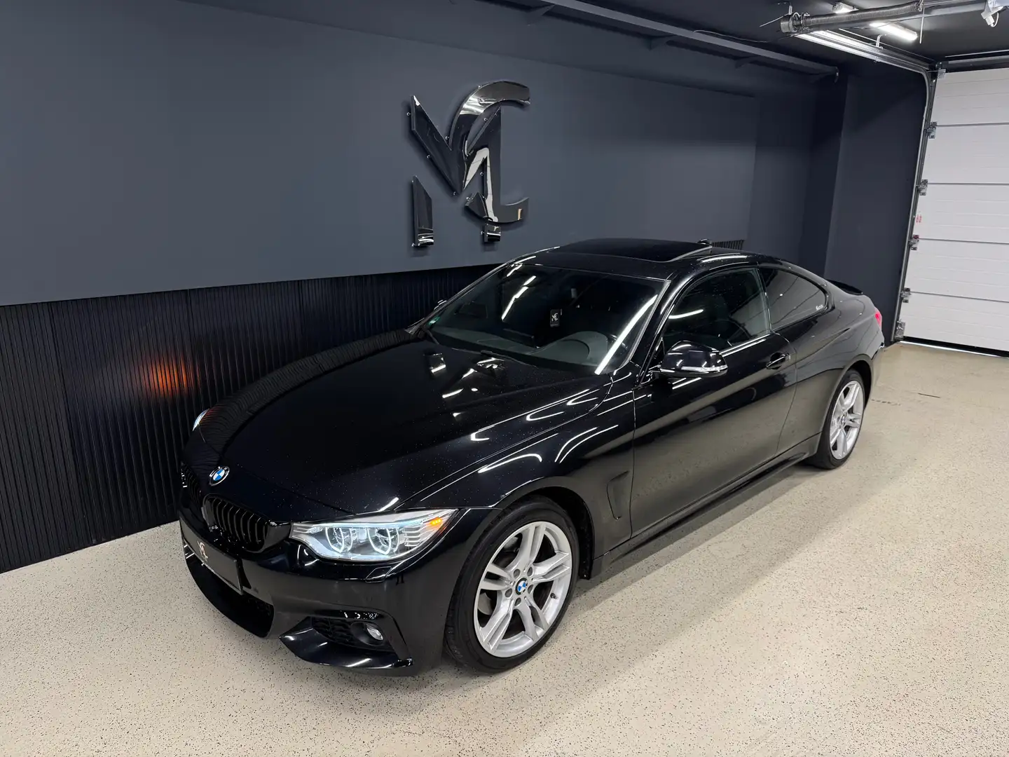 BMW 420 420i F32`XDRIVE`M-SPORT`LED`NAVI`SCHIEBE`ALCANTARA Schwarz - 1