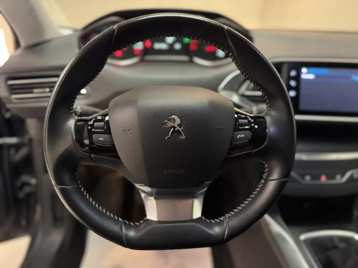 Peugeot 308 1.2i Allure S&S GPS|PDC|CAMERA|CARPLAY|CRUISE... Gris - 2