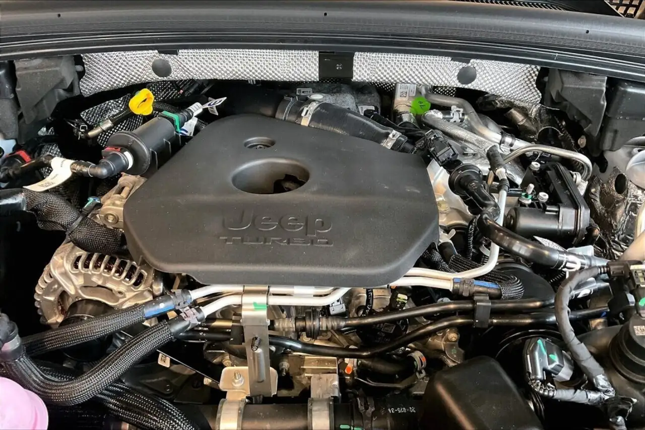 Jeep Grand Cherokee снимка Jeep Grand Cherokee