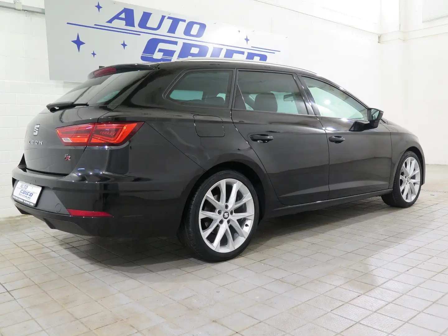 SEAT Leon FR Black Matt Edition, LED, Smart-Link, Navi, Alu Schwarz - 2