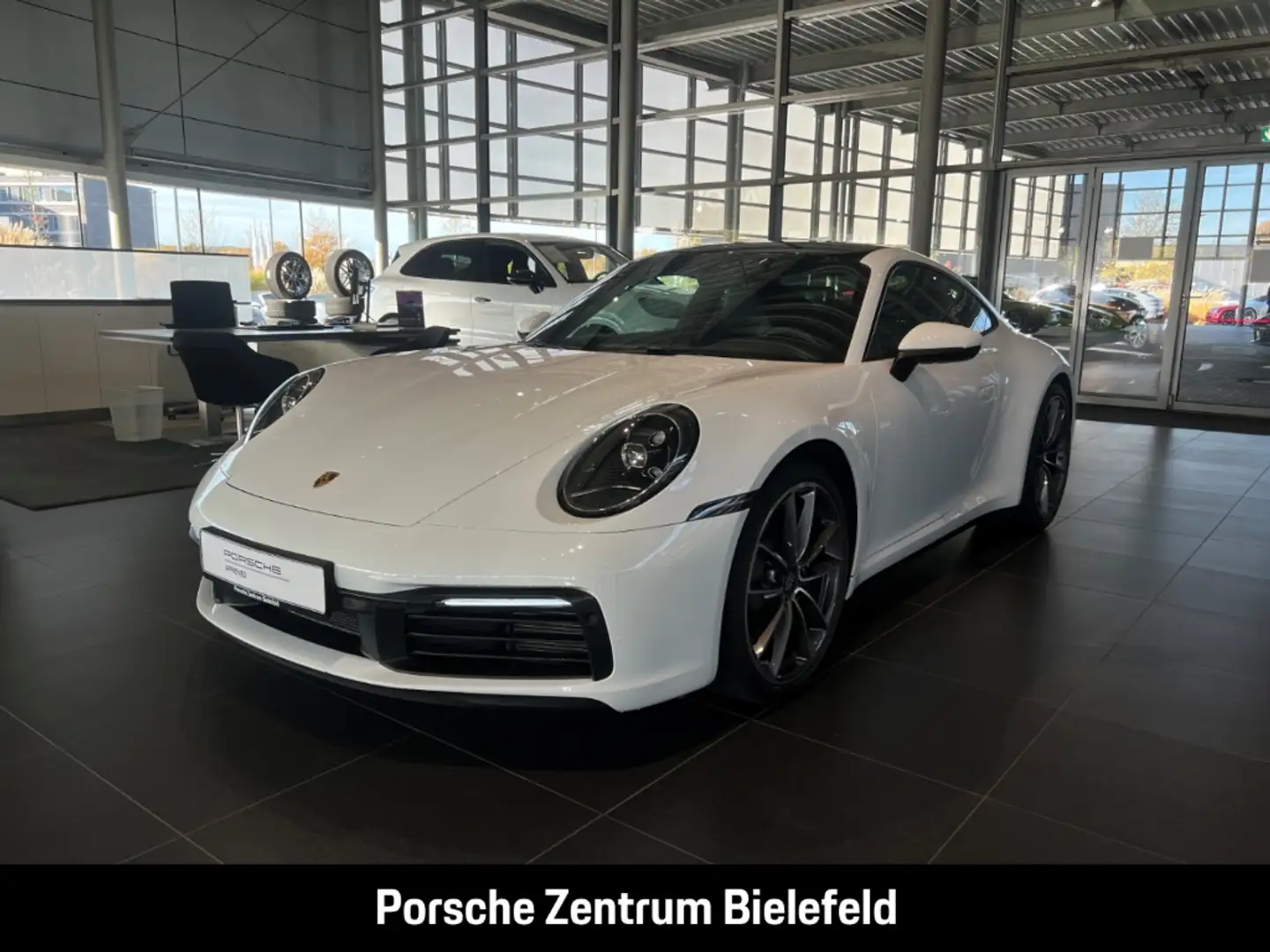Porsche 992 911 Carrera 21-Zoll Rückfahrkamera PDLS+ Weiß - 1