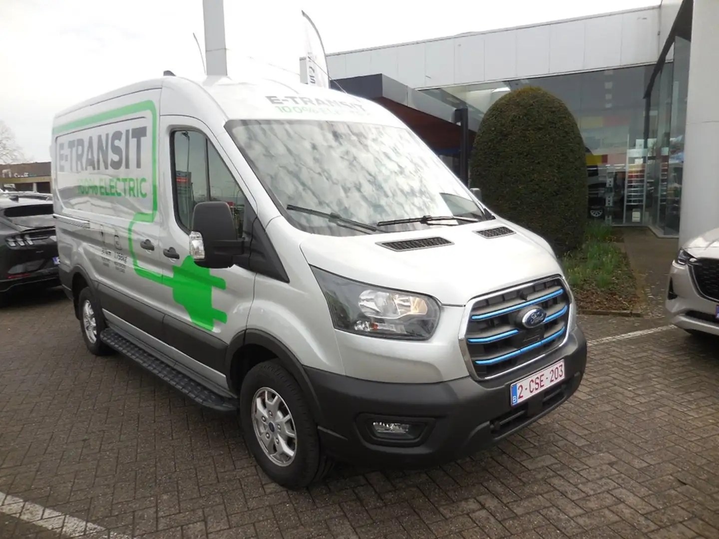 Ford E-Transit Trend Zilver - 2