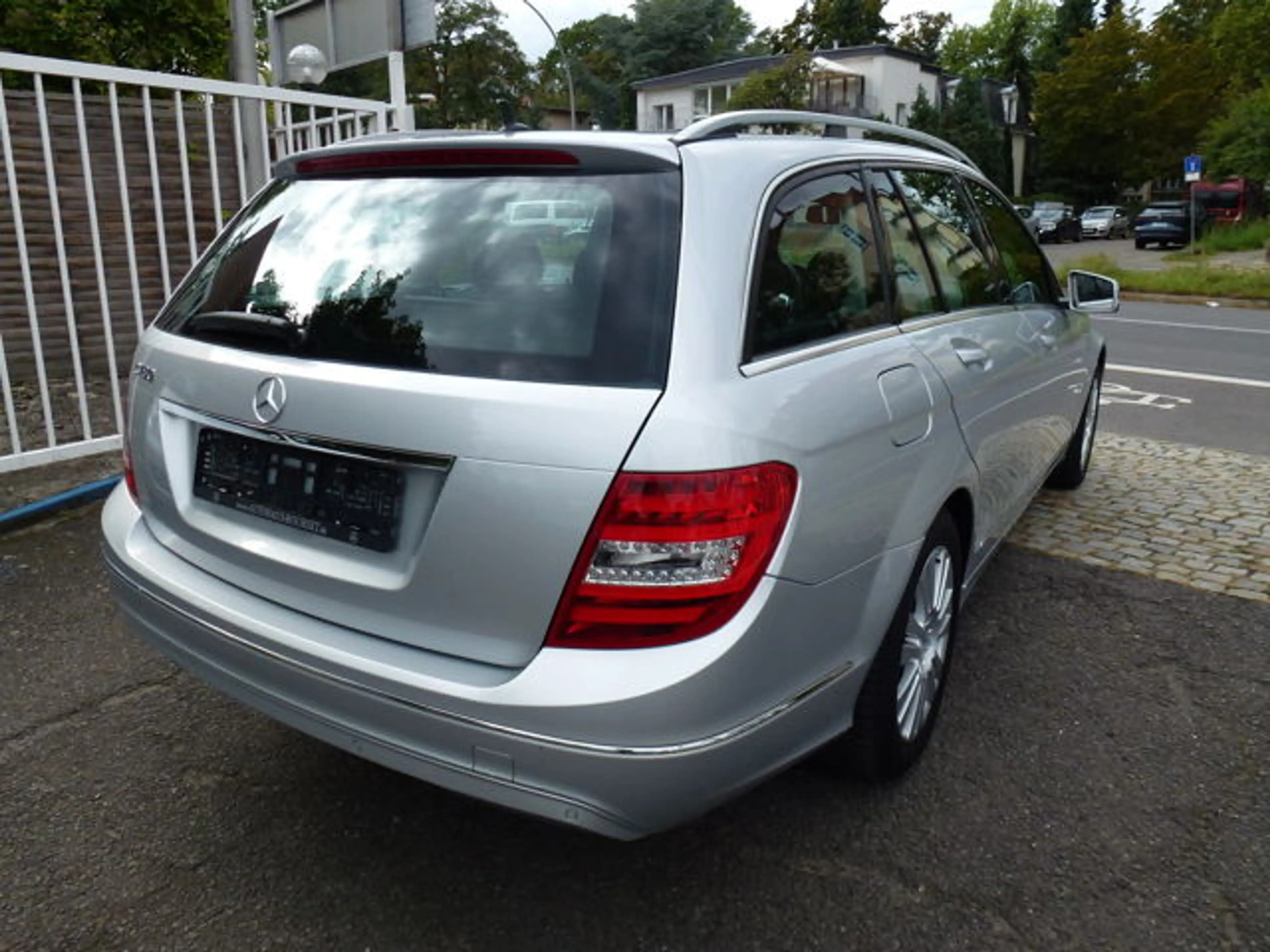 Mercedes-Benz C 180 T Kombi ELEGANCE-Autom-Klima-Schiebedach- Sitzheiz — photo 5