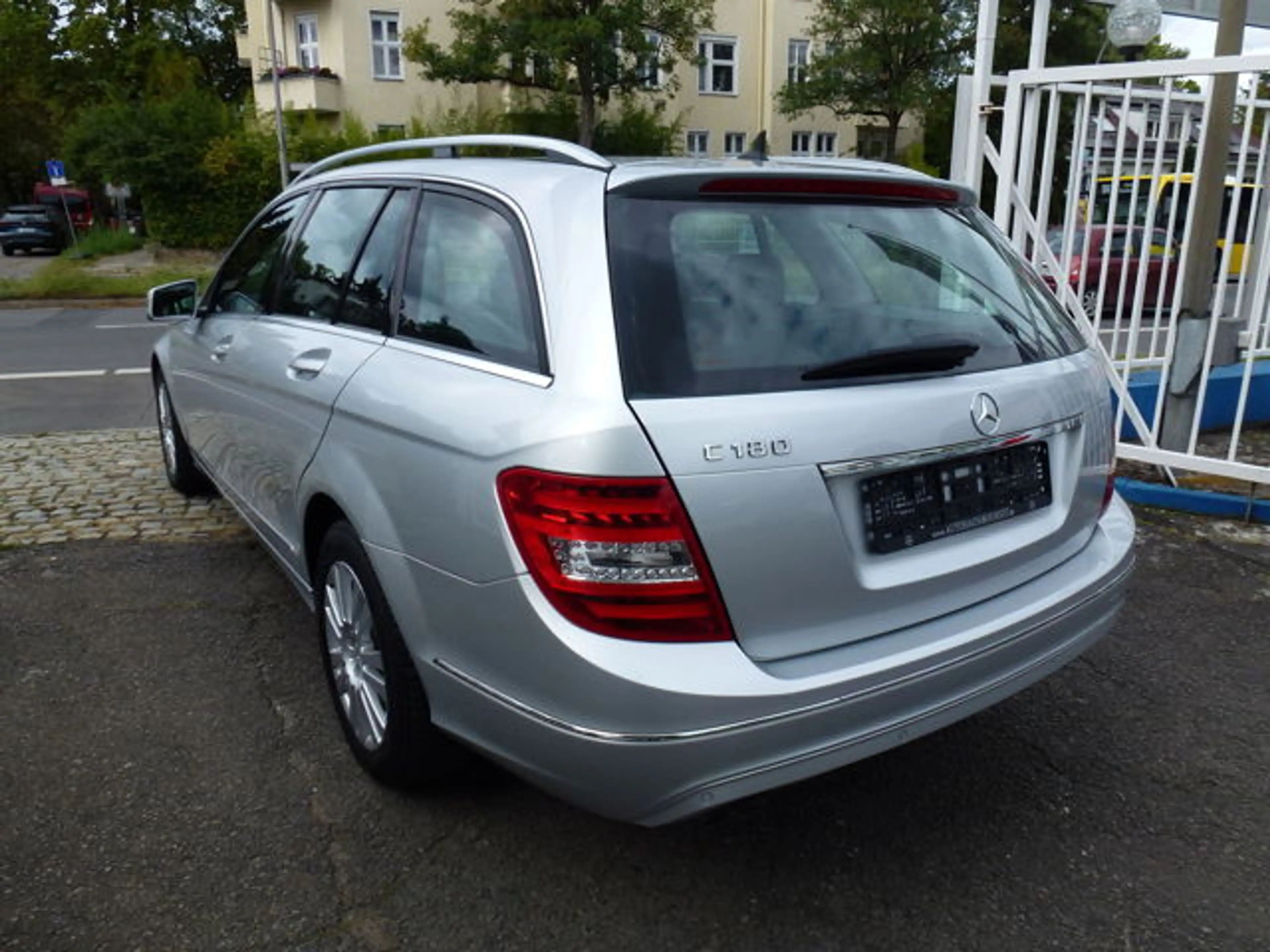Mercedes-Benz C 180 T Kombi ELEGANCE-Autom-Klima-Schiebedach- Sitzheiz — photo 4