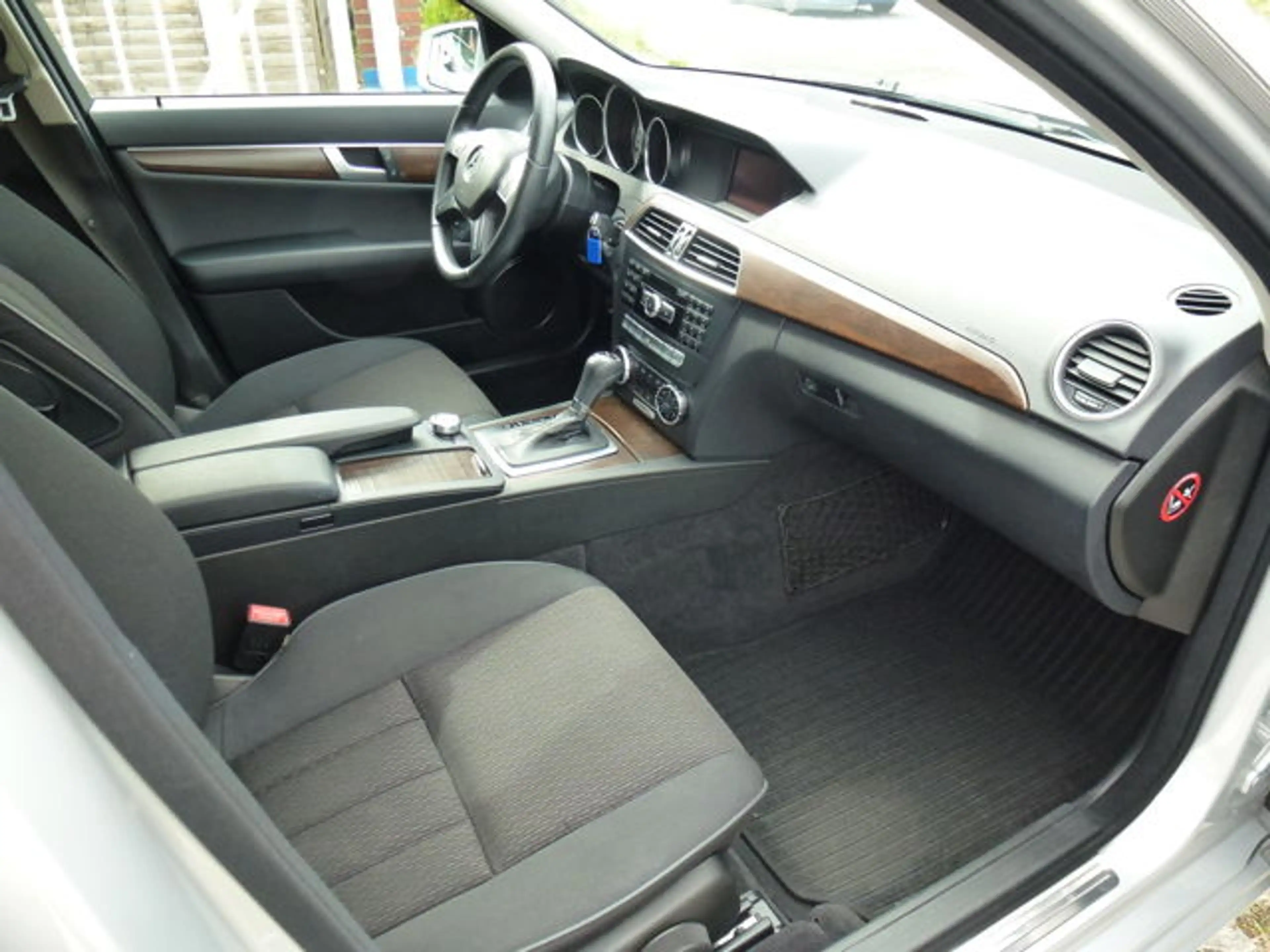 Mercedes-Benz C 180 T Kombi ELEGANCE-Autom-Klima-Schiebedach- Sitzheiz — photo 8