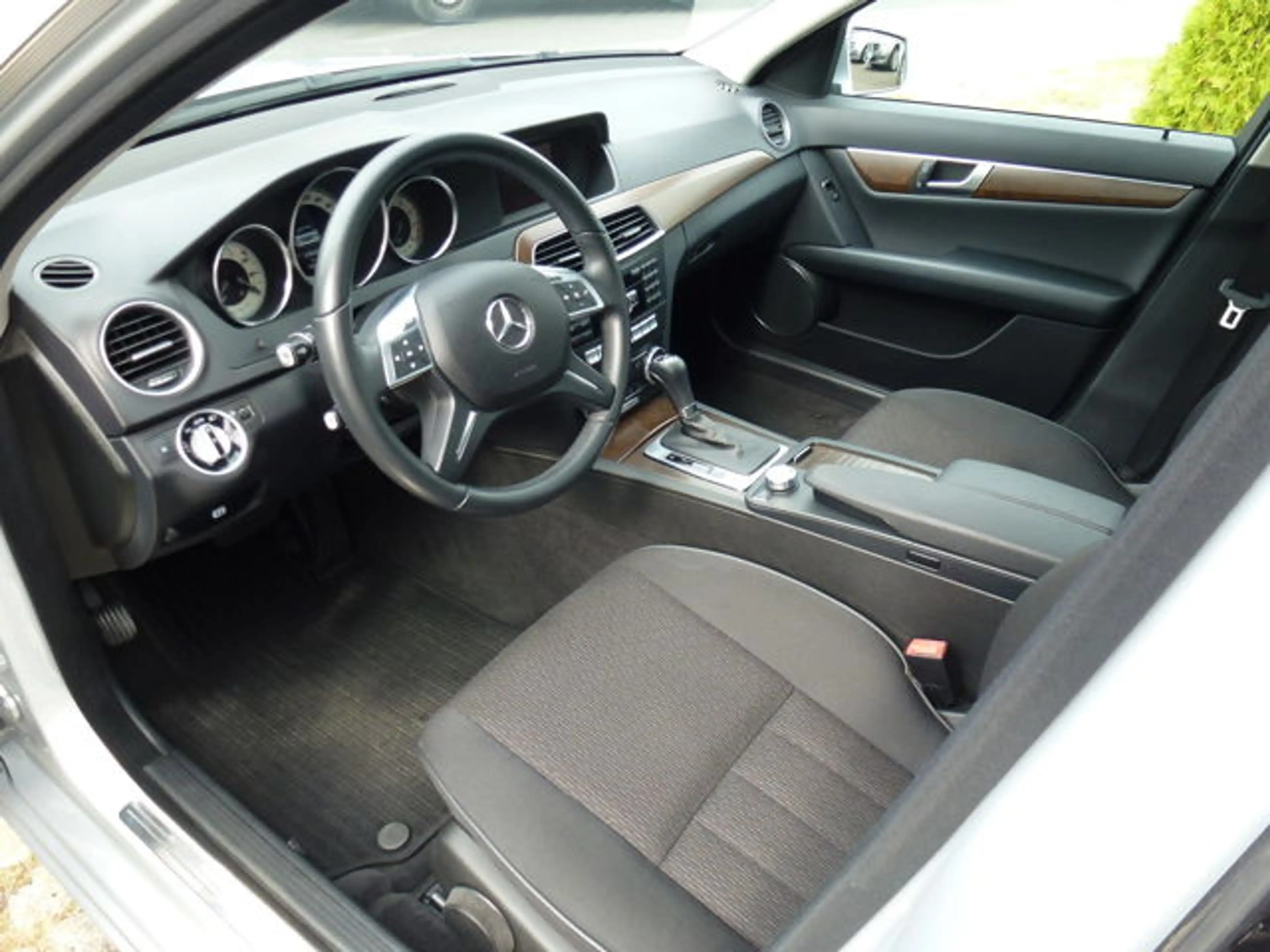 Mercedes-Benz C 180 T Kombi ELEGANCE-Autom-Klima-Schiebedach- Sitzheiz — photo 6