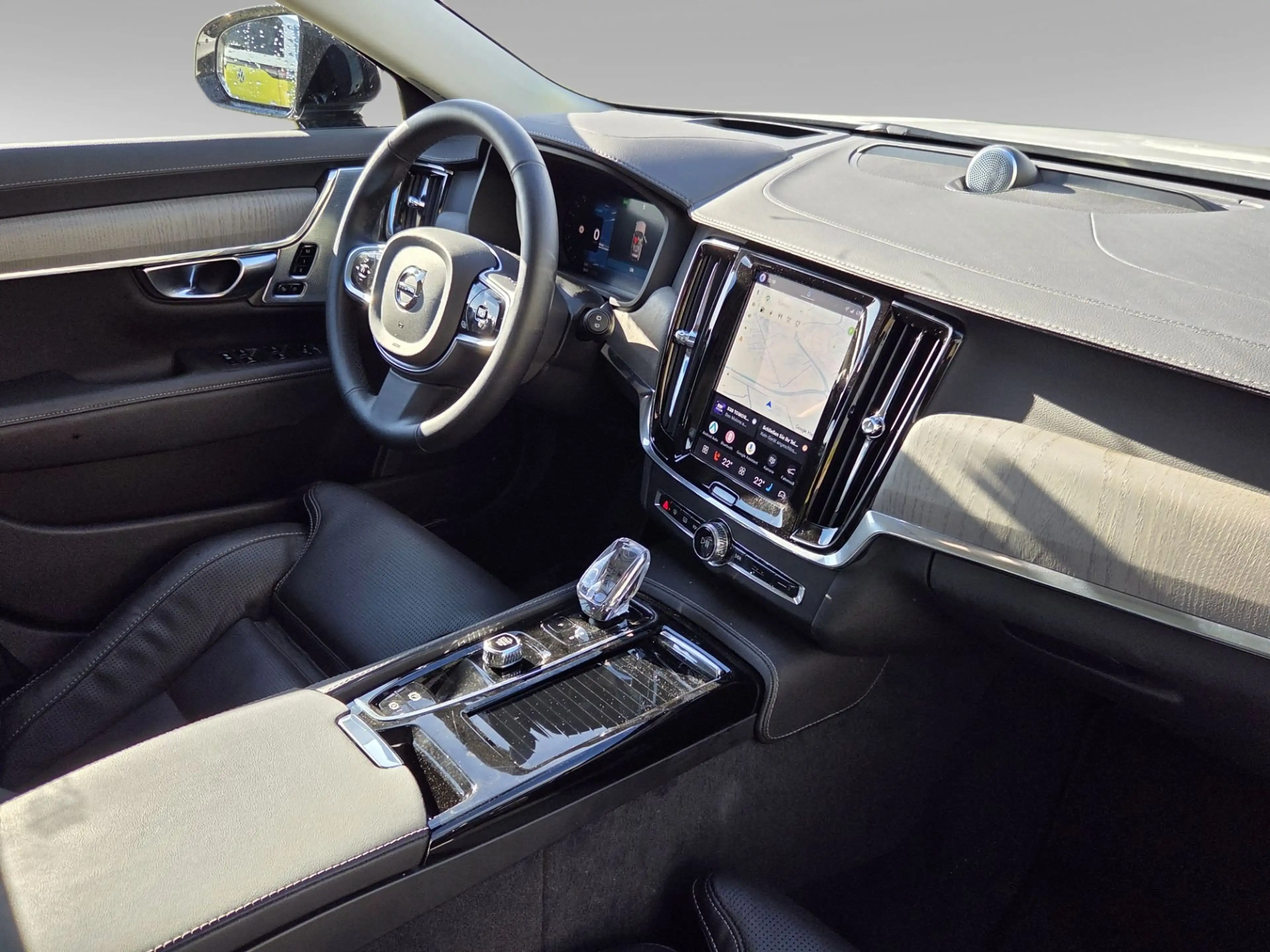 Volvo V90 2.0 T8 Plug-in hybrid AWD Ultra Dark | Full Option — photo 3
