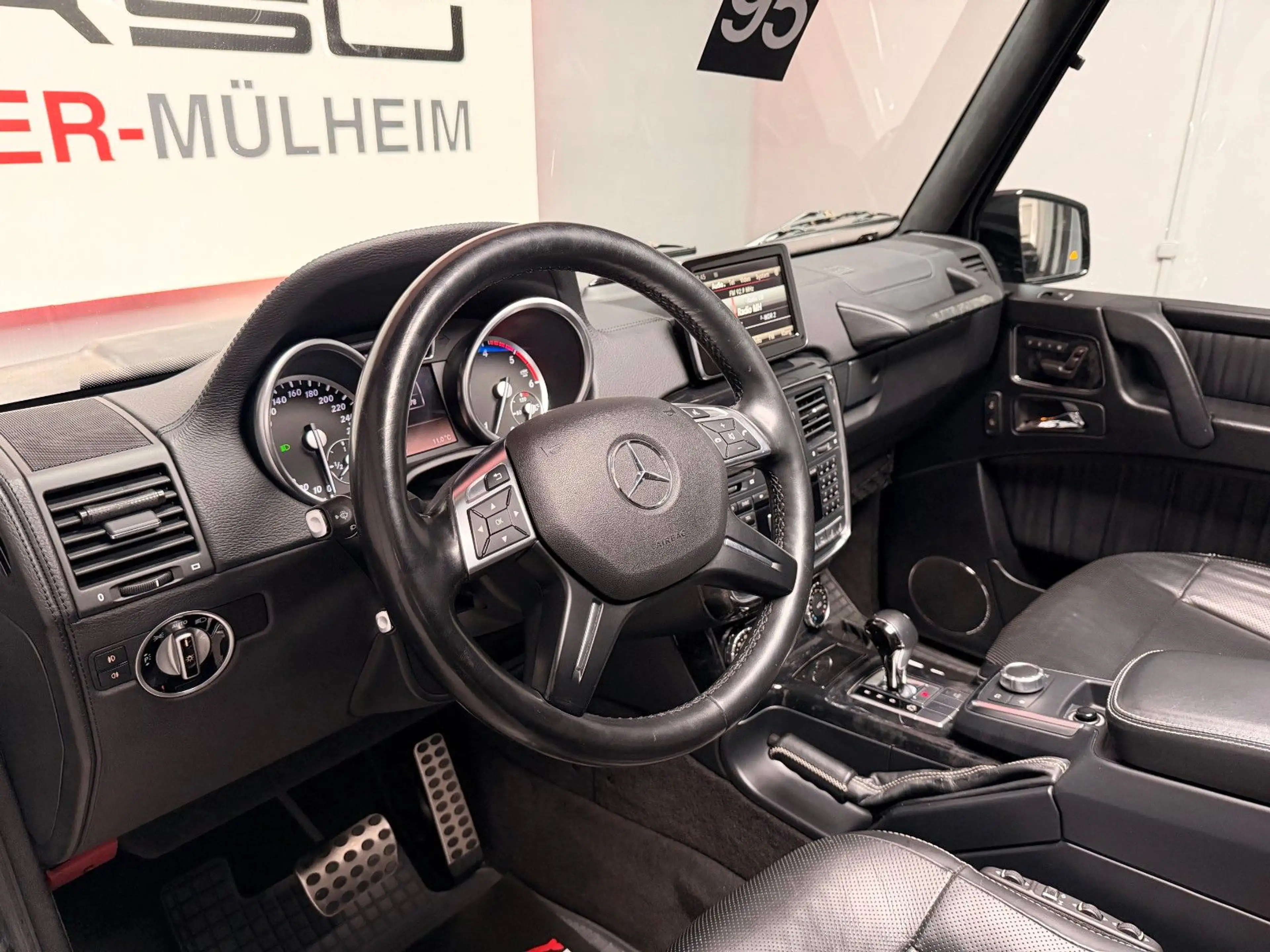 Mercedes-Benz G 350 *BlueTec*Sport-Paket*Schiebedach*H/K*Navi* — photo 10